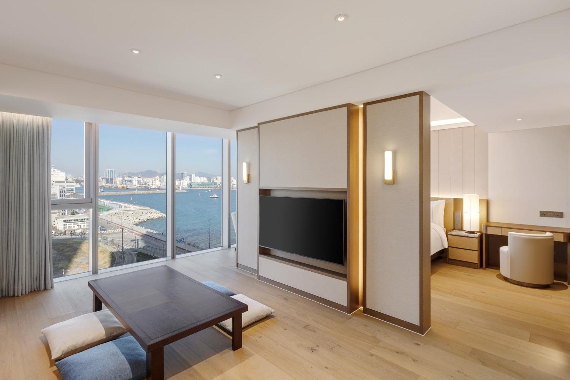 Wyndham Grand Busan Exterior photo