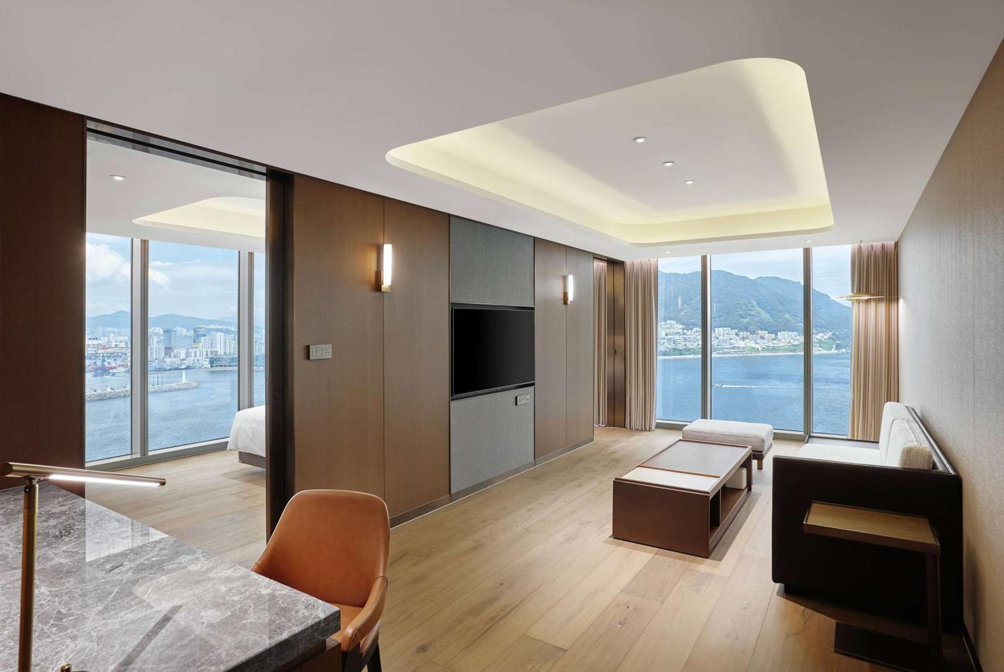 Wyndham Grand Busan Exterior photo